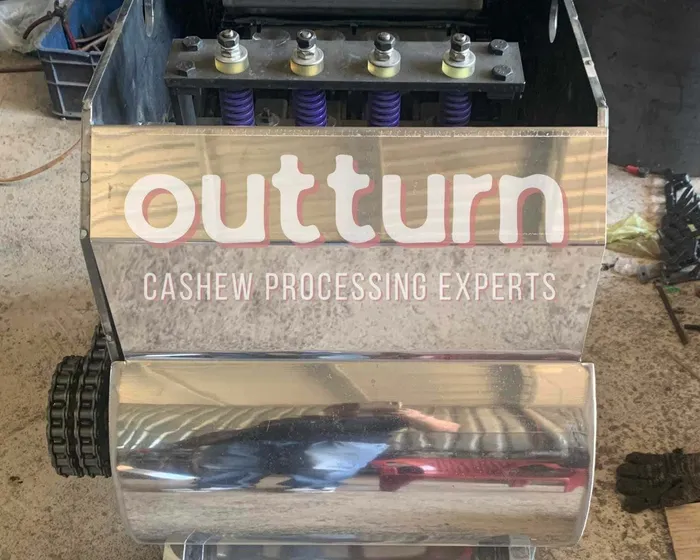 OUTTURN cutting blades and spare parts